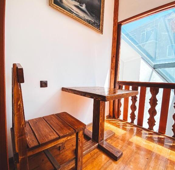 استودیوی سوپریور, Yerevan