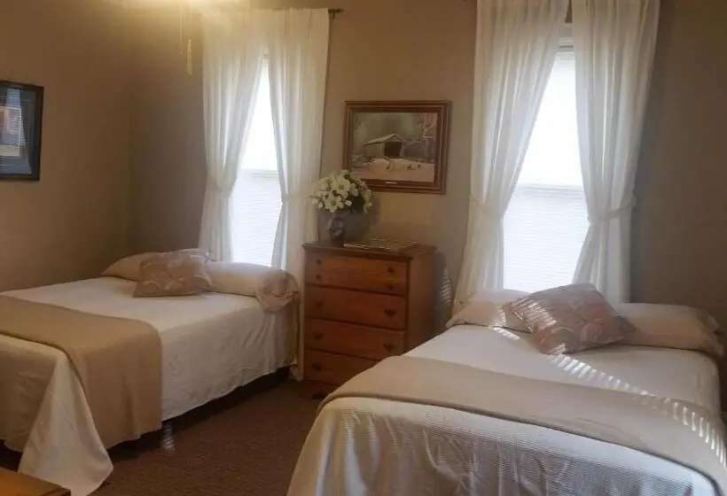 デラックスルーム, Carraway Guest House