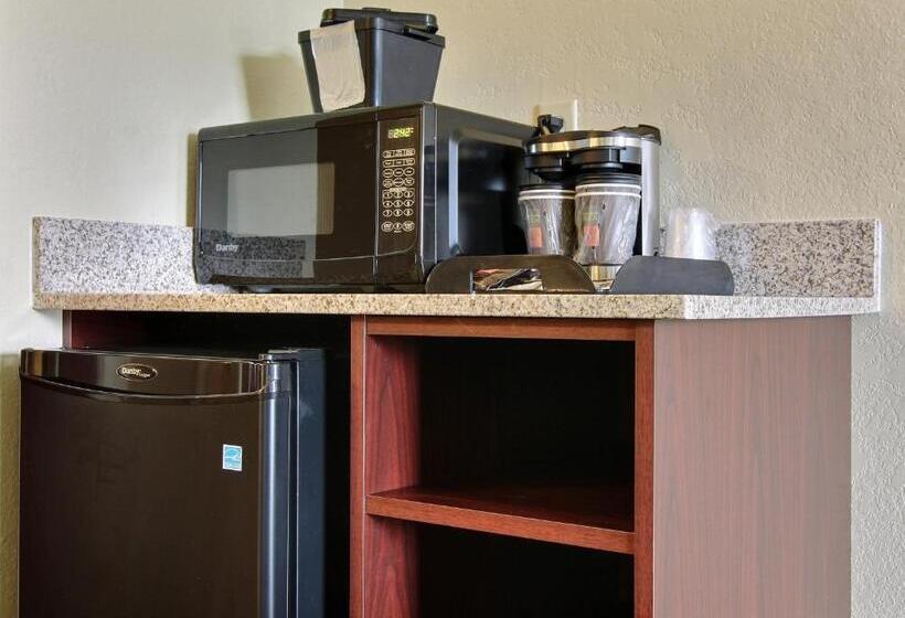 Quarto Estandar, Cobblestone Hotel & Suites   Stevens Point