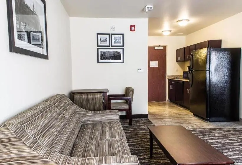Sviitti King-vuode, Cobblestone Hotel & Suites Stevens Point