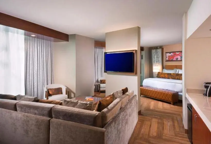 Deluxe Suite King Bed, Del Lago Resort & Casino