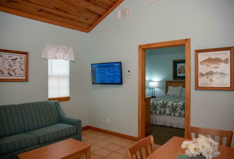 غرفة قياسية سرير كينج, Pelican Bay Resort