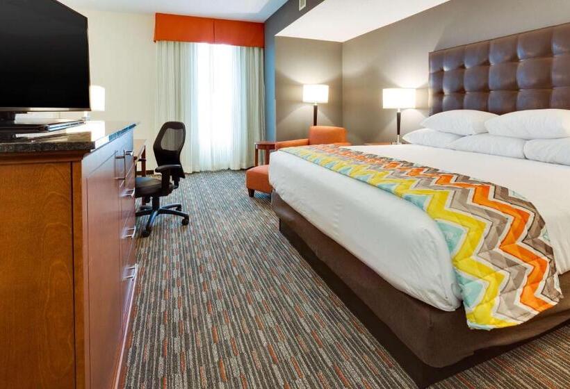 غرفة قياسية سرير كينج لذوى الإحتياجات الخاصة, Drury Inn & Suites Fort Myers Airport Fgcu