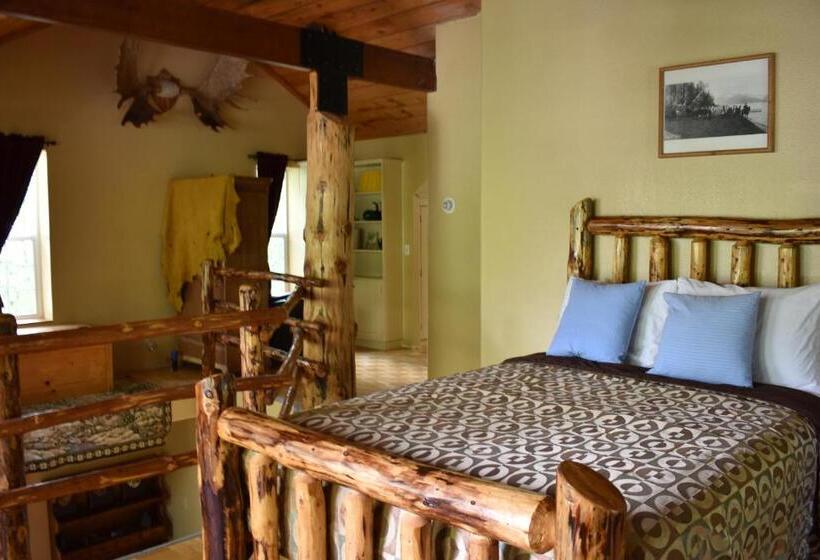 منزل 4 غرف نوم, Exit Glacier Lodge