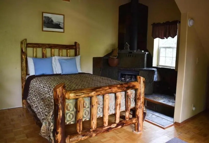 4ベッドルームハウス, Exit Glacier Lodge