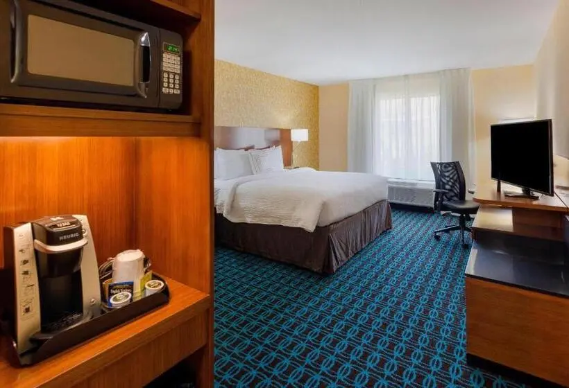 キングサイズベッドのスタンダードルーム, Fairfield Inn & Suites By Marriott Abingdon
