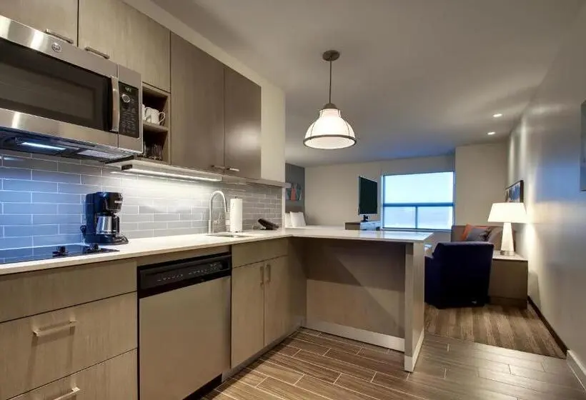 Standard-studio, Hyatt House Oak Brook