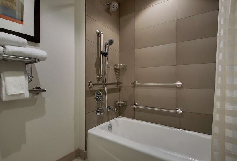 سوئیت برای معلولان, Hyatt House Oak Brook