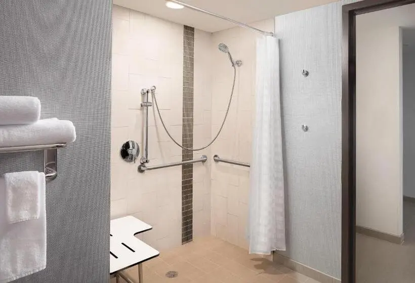 身障者適用キングサイズベッドルーム, Hyatt Place Santa Cruz