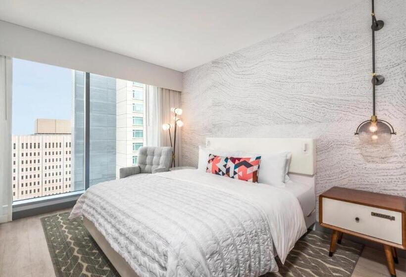 חדר סטנדרט עם מיטת קינג, Le Méridien Denver Downtown