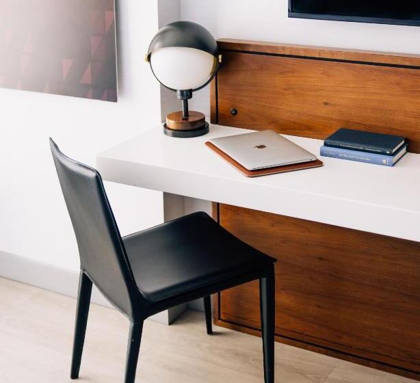 Номер Deluxe Кровать Кинг, Le Méridien Denver Downtown