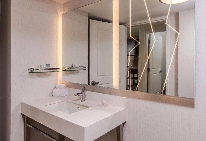带大床的标准工作室, Residence Inn By Marriott Pittsburgh Oakland/university Place