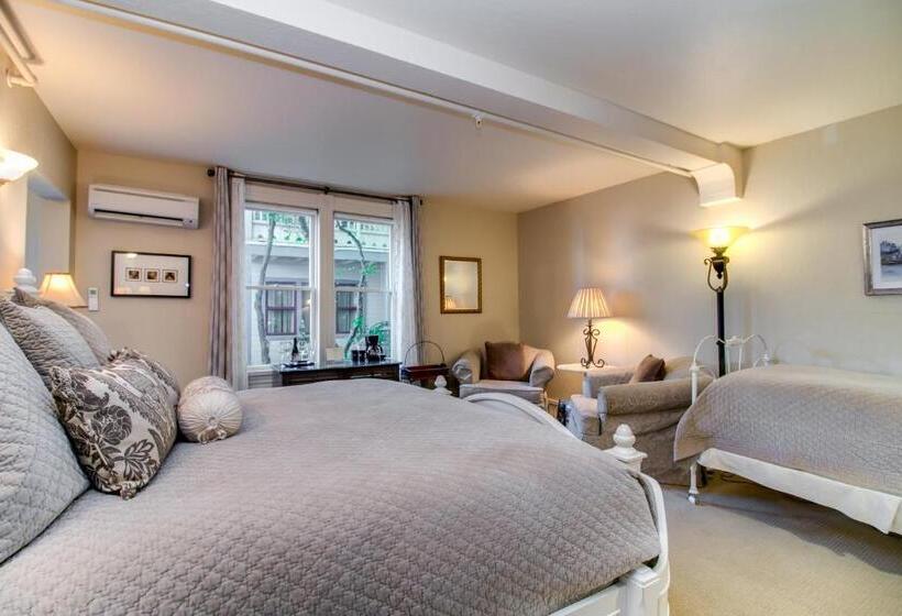 غرفة قياسية ثلاثية, Winchester Inn