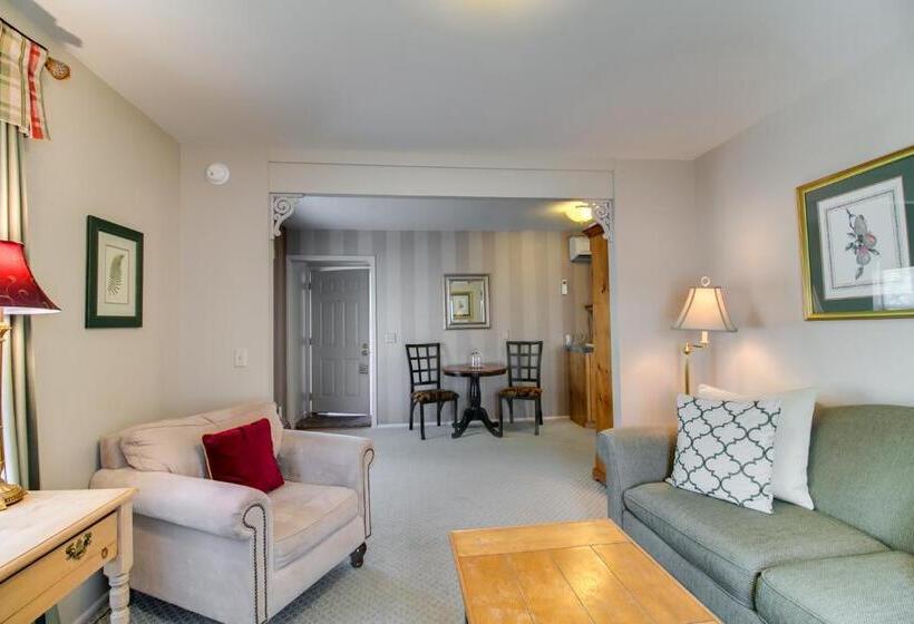 جناح سرير كينج, Winchester Inn