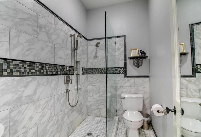 غرفة قياسية مطلّة علي الحديقة, Winchester Inn