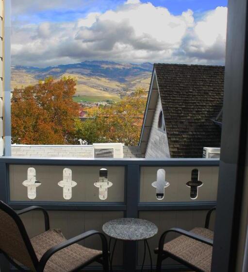 غرفة قياسية سرير كينج, Winchester Inn