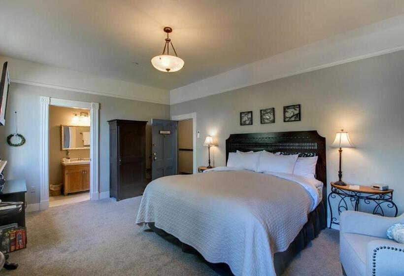 غرفة قياسية سرير كينج, Winchester Inn