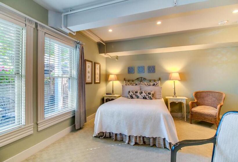 غرفة قياسية, Winchester Inn