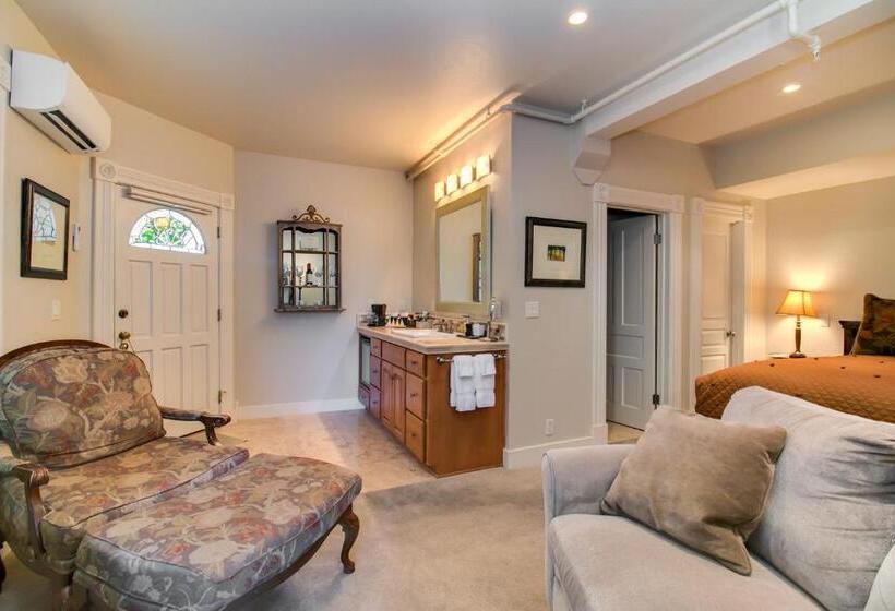 Стандартный Номер Кровать Кинг, Winchester Inn