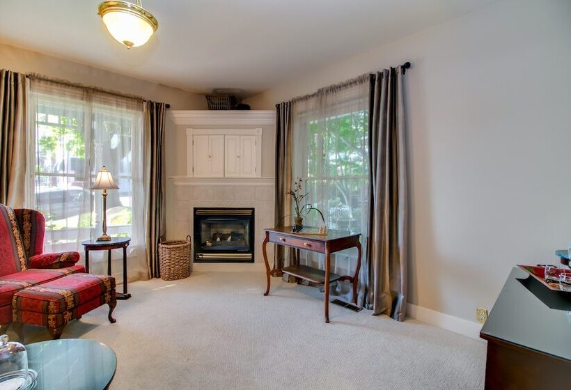 جناح, Winchester Inn