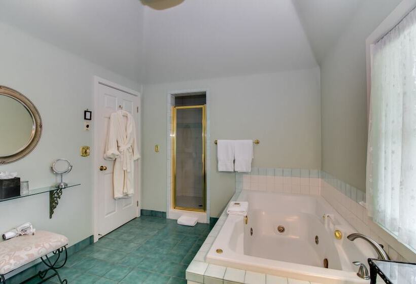 جناح, Winchester Inn