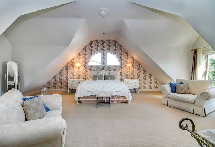 スイート, Winchester Inn