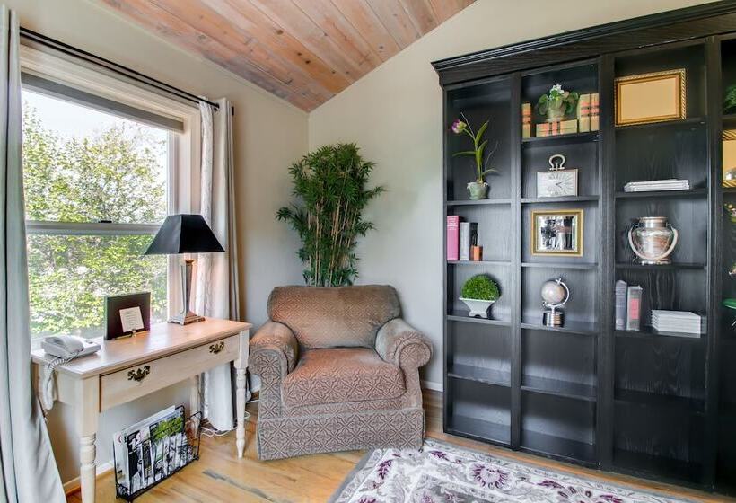 جناح, Winchester Inn