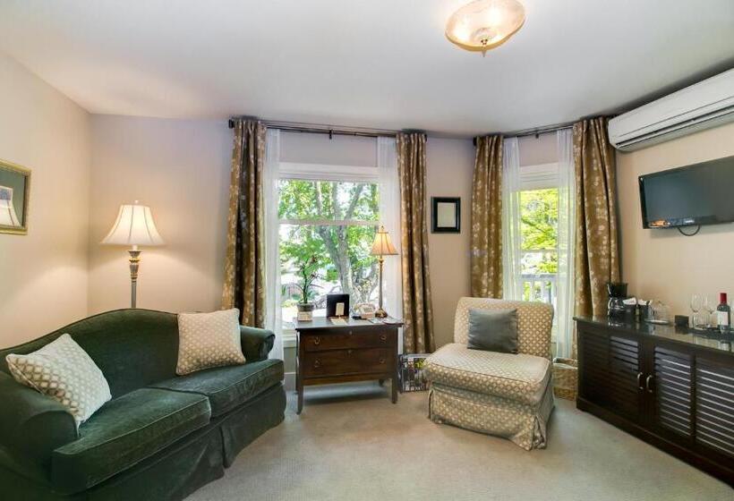 غرفة قياسية سرير كينج, Winchester Inn