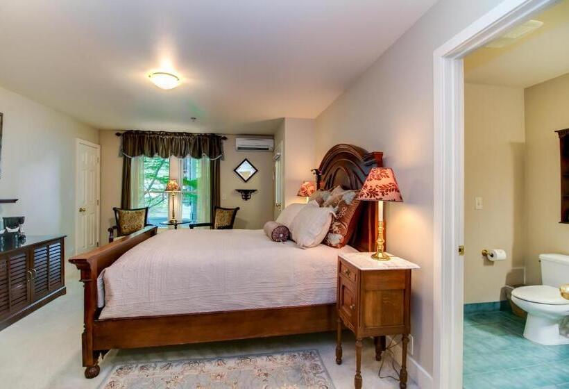 غرفة قياسية, Winchester Inn