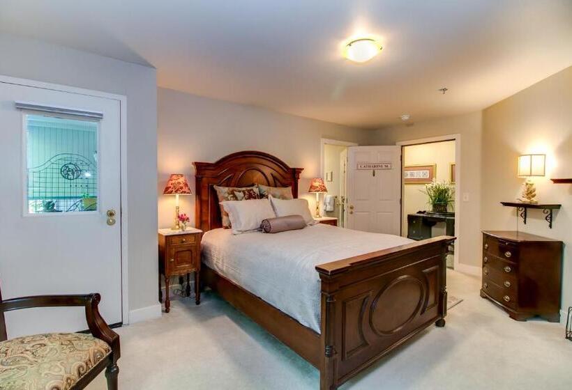 غرفة قياسية, Winchester Inn