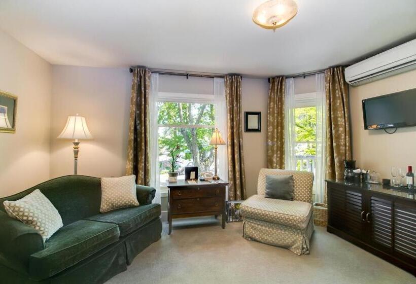 غرفة قياسية سرير كينج, Winchester Inn