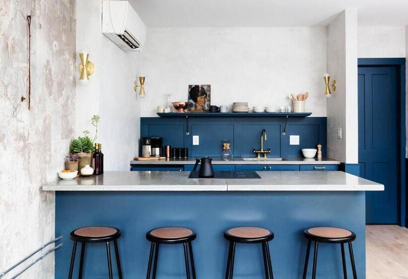 스탠다드 룸, Lokal Hotel Old City