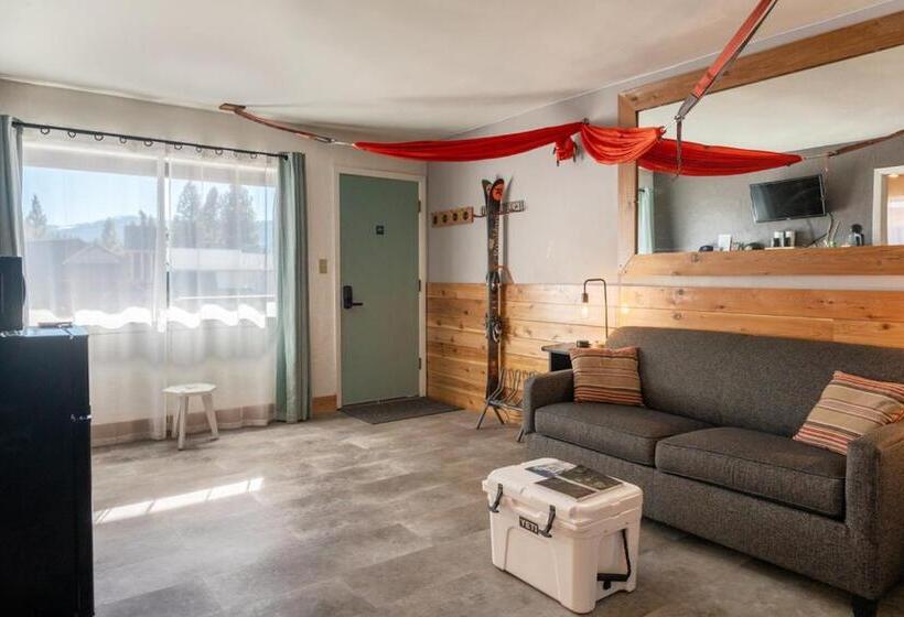 Pokój Rodzinny, Loge Mt. Shasta