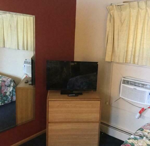 اتاق استاندارد, Parkway Motel