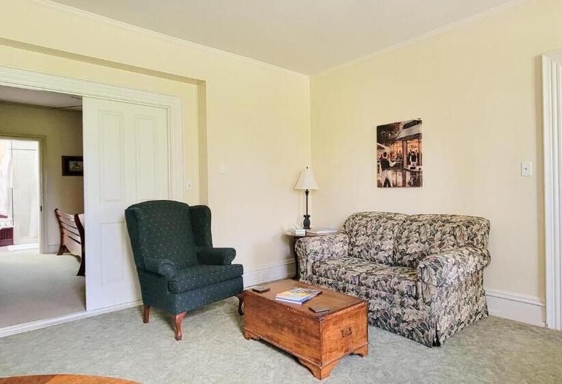 带大床的标准间, Pheasant Field Bed And Breakfast