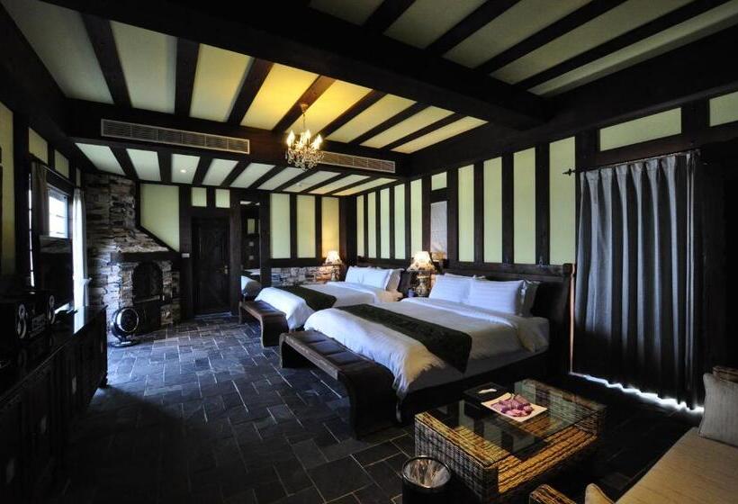 اتاق لوکس چهار تخته, Stuart Villa