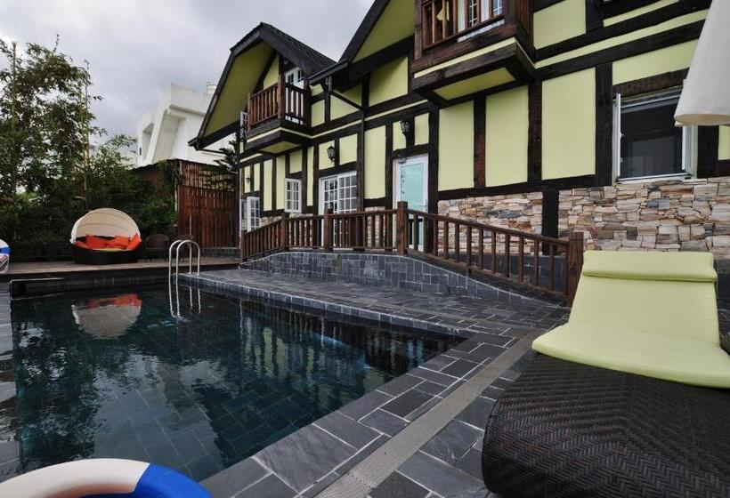 خانه 3 خوابه, Stuart Villa