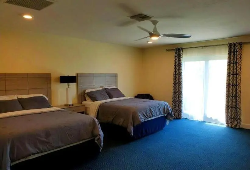 リバービュースイート, The Rivers Edge Motel