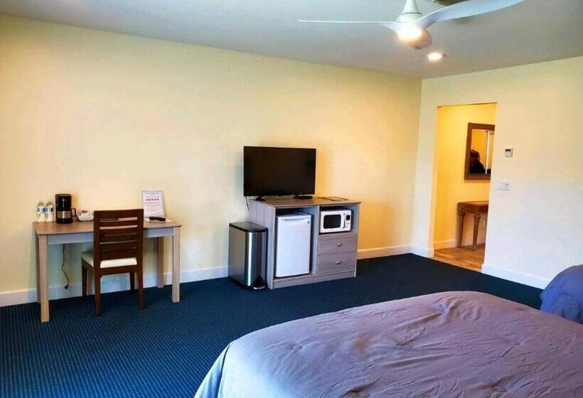 جناح مطل على البحر, The Rivers Edge Motel