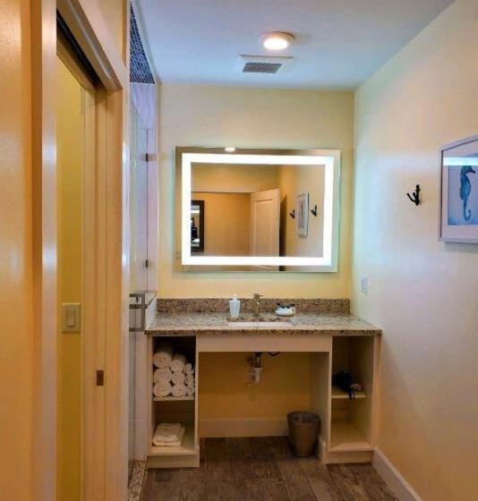 جناح مطل على البحر, The Rivers Edge Motel