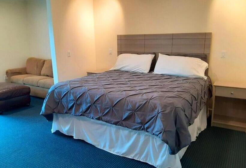 جناح سوبيريور, The Rivers Edge Motel