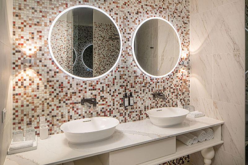 سوئیت با چشمانداز, Kimpton Bem Budapest, An Ihg