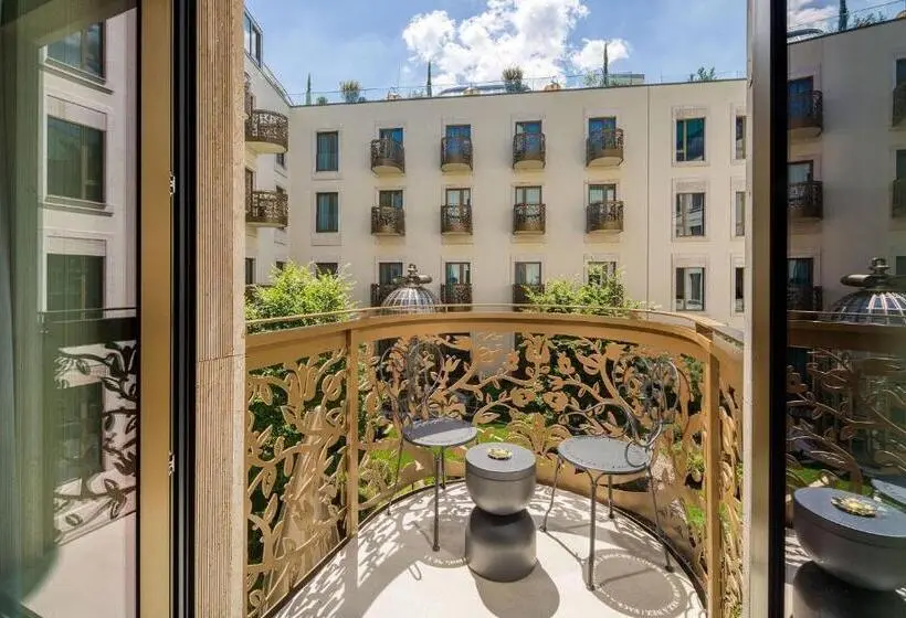 اتاق استاندارد با تخت بزرگ, Kimpton Bem Budapest, An Ihg
