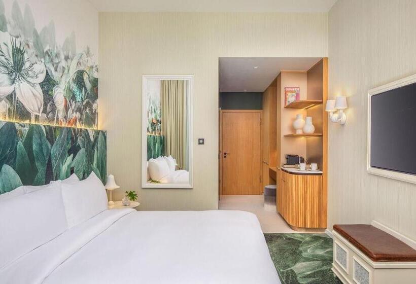 اتاق استاندارد با تخت بزرگ, Kimpton Bem Budapest, An Ihg