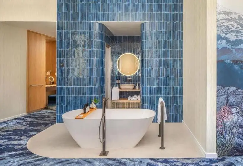 استودیو استاندارد با تخت کینگ, Kimpton Bem Budapest, An Ihg