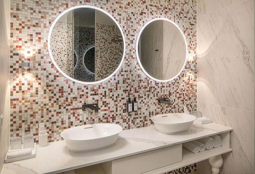 سوئیت با چشمانداز, Kimpton Bem Budapest, An Ihg