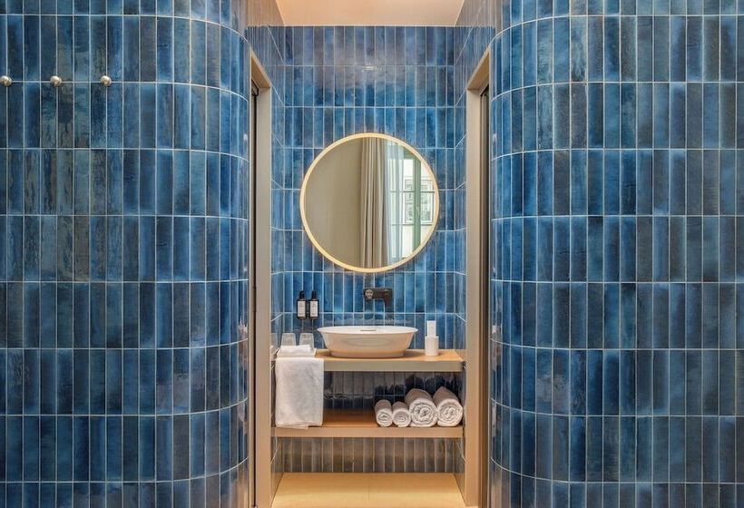 اتاق پرمیوم, Kimpton Bem Budapest, An Ihg