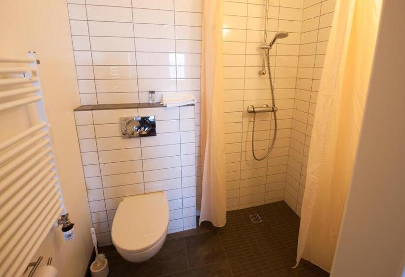 اتاق استاندارد, Dalakot Búdardal