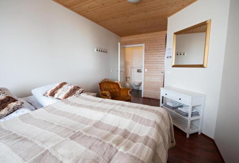 اتاق استاندارد, Dalakot Búdardal