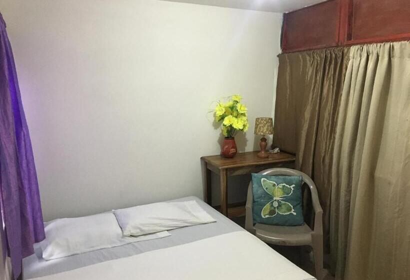 اتاق اکونومی یک تخته, Hostel Julieta